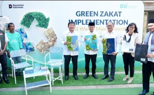Lewat Implementasi Green Zakat, BSI Ajak Masyarakat Ubah Sampah Jadi Emas
