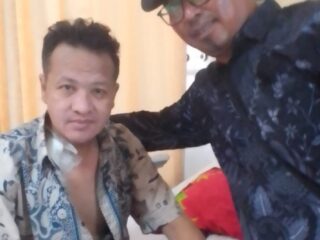 Bawa Doa Kesembuhan, PD IWO Pidie Jaya Jenguk Ketua PW IWO Aceh